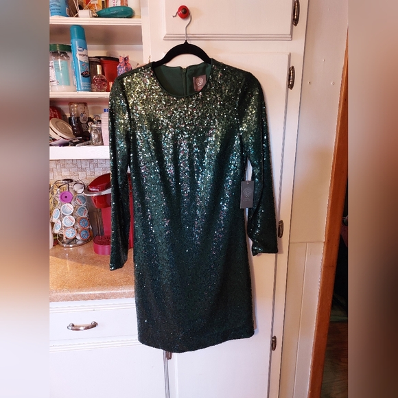 Vince Camuto Dresses & Skirts - Vince Camuto Green Sequin Party Dress Size 6 NWT